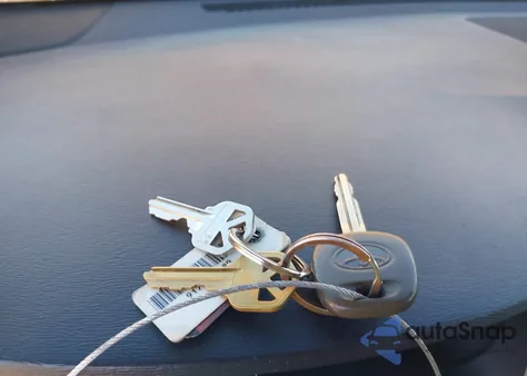 2011 Toyota Sienna Le V6 z USA, uszkodzony, nr VIN 5TDKK3DC4BS044334